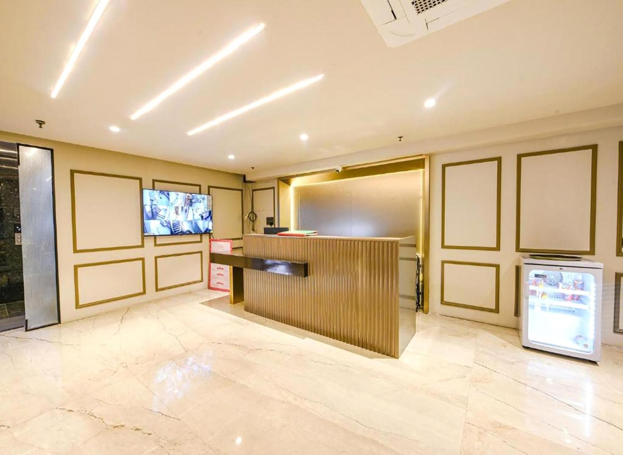 Hotel Cullinan By Qotel Janakpuri Deli Exterior foto